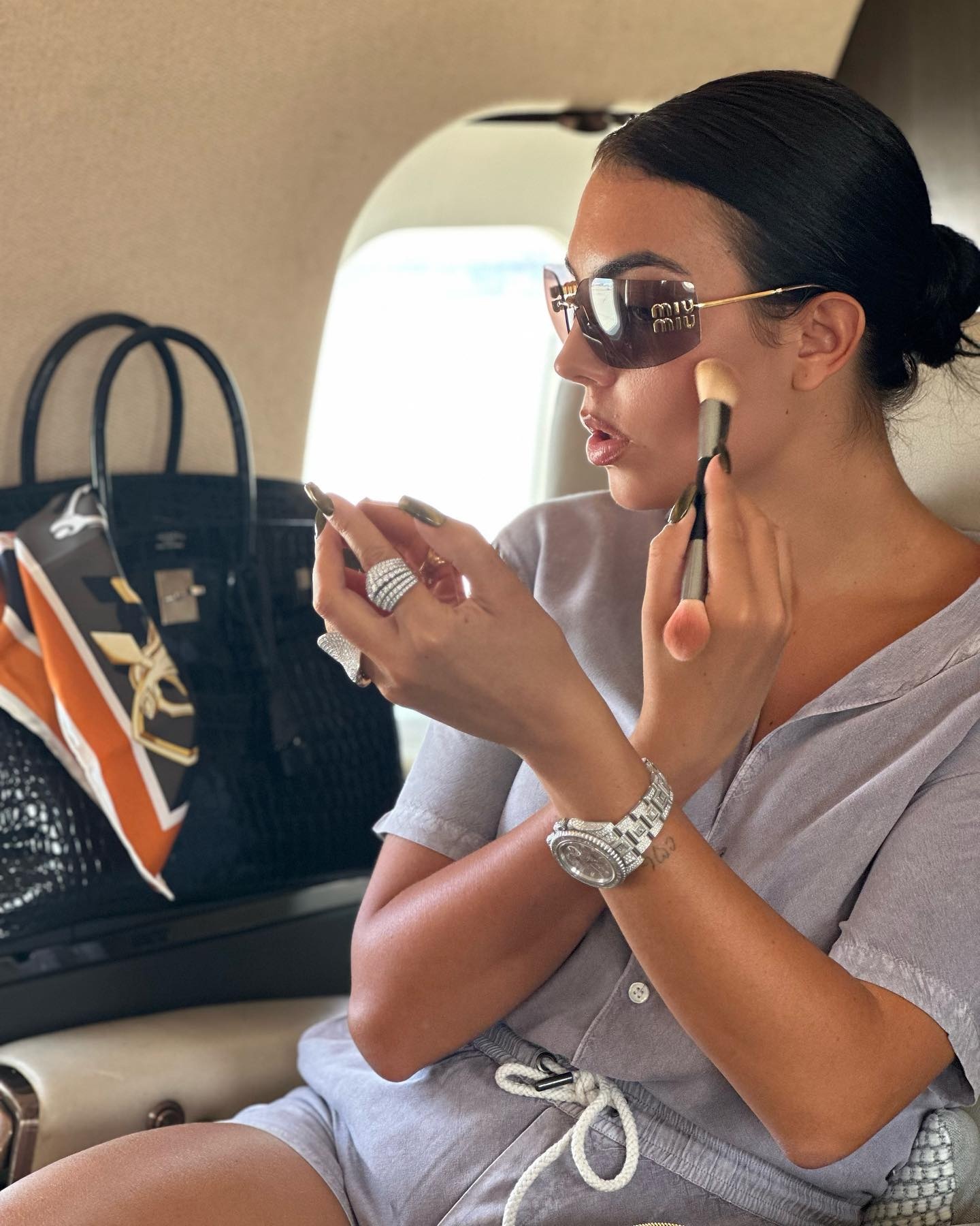 dong ho,  WAGs,  messi,  Ronaldo,  Antonela Roccuzzo,  Georgina Rodriguez anh 14