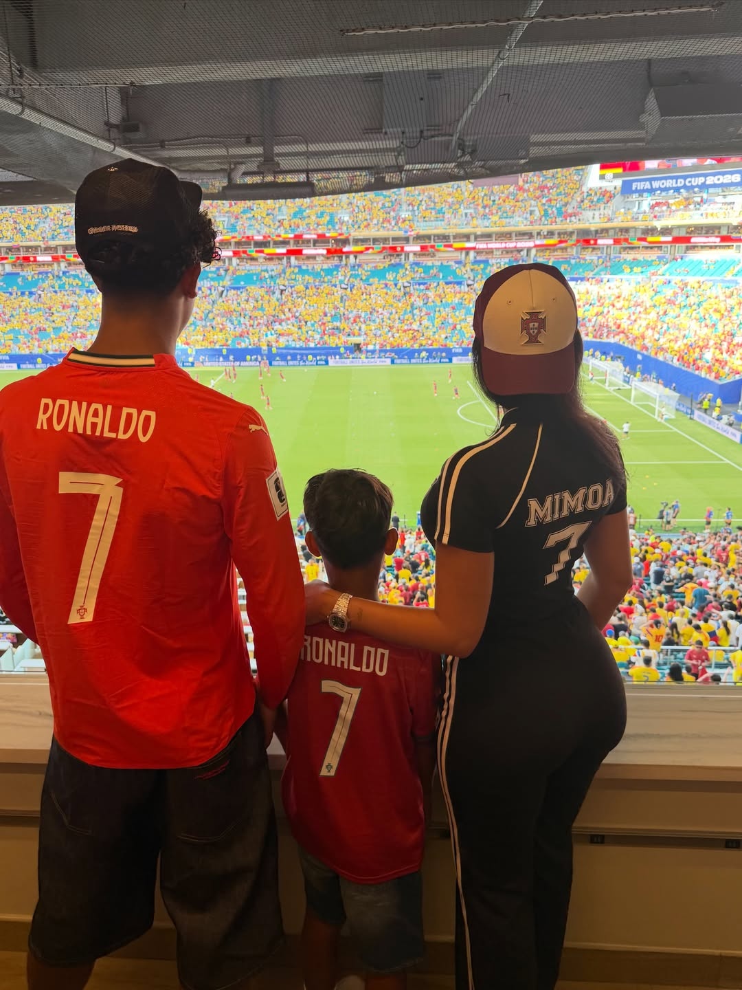 Bo Dao Nha,  co vu,  Ronaldo,  Cristiano Ronaldo,  Georgina Rodriguez anh 2