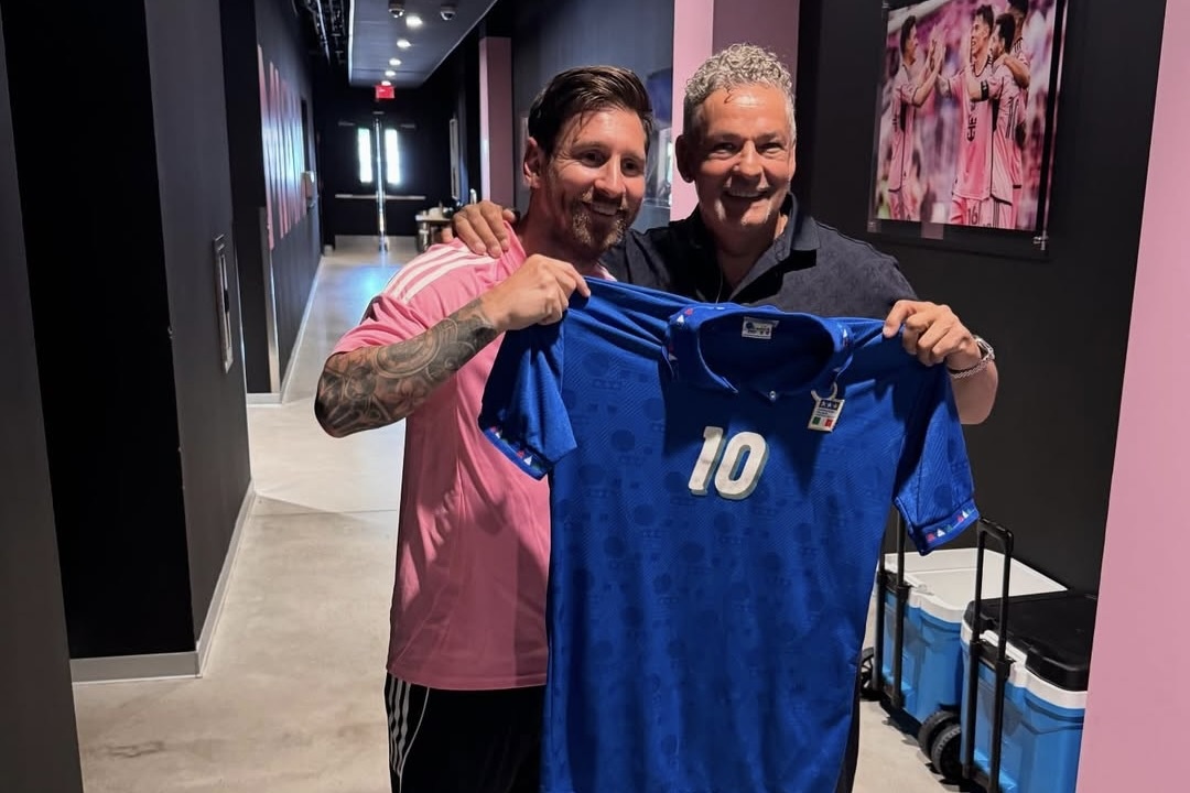 World Cup,  Messi,  gặp,  Roberto Baggio,  tuyển Argentina ảnh 1