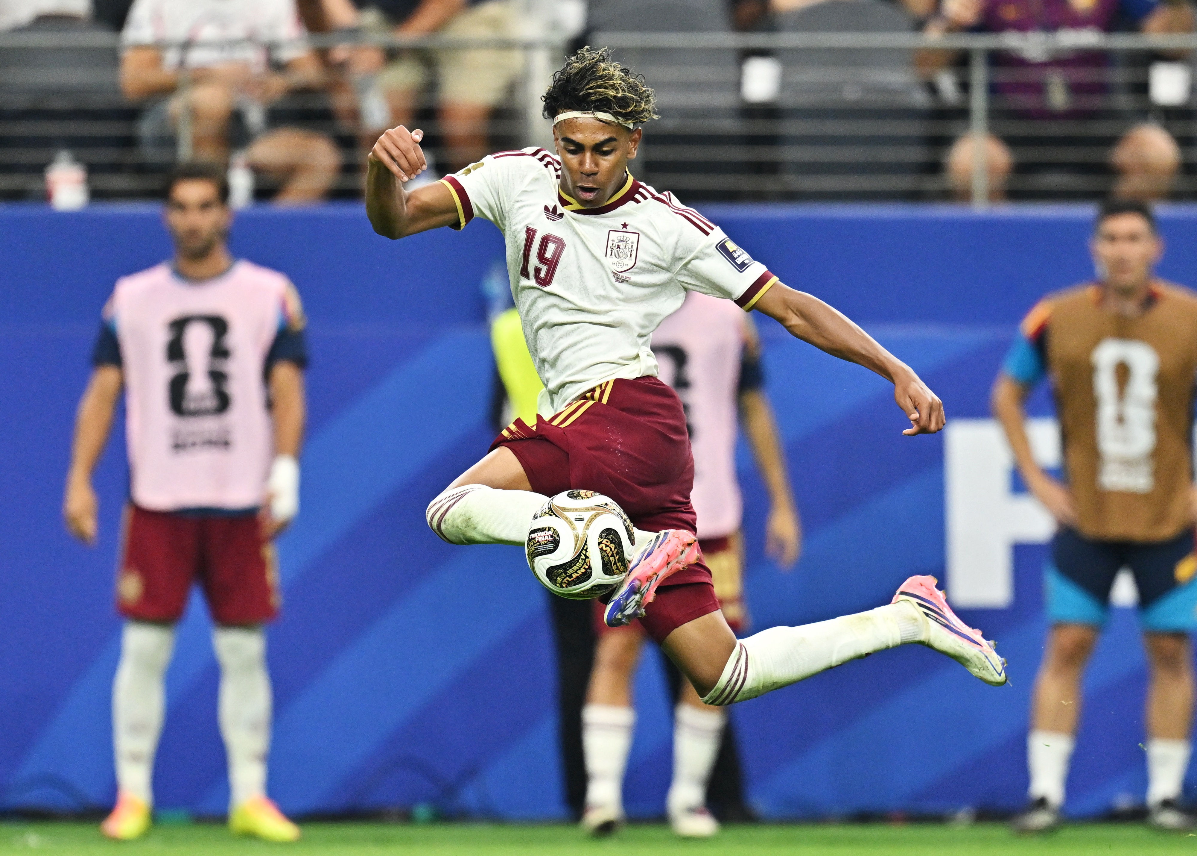 Messi,  Lamine Yamal,  Lionel Messi,  Argentina,  T&acirc;y Ban Nha ảnh 3
