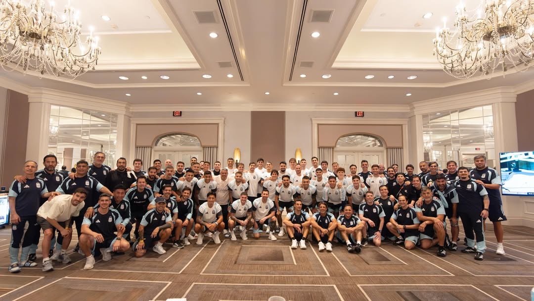 Messi,  Argentina,  T&acirc;y Ban Nha,  t&acirc;m thư,  b&agrave;i đăng,  gi&agrave;y,  adidas ảnh 1