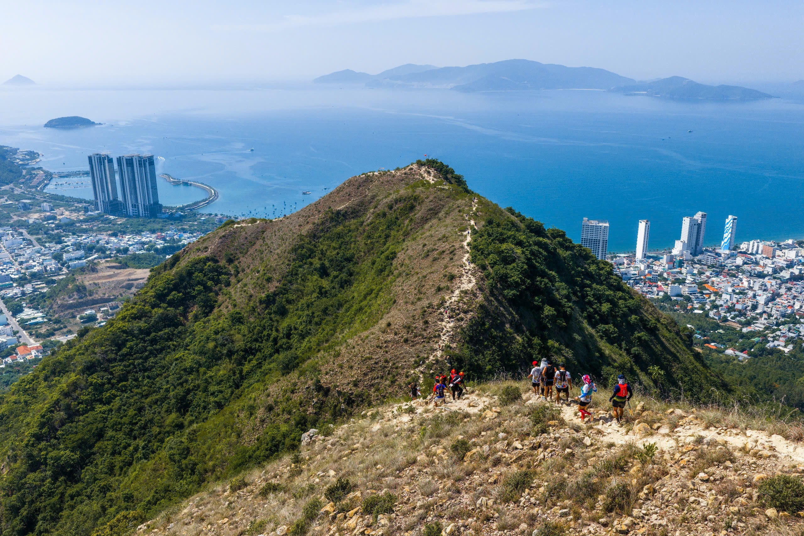 Nha Trang,  C&ocirc; Ti&ecirc;n,  Mitsubishi Motors Vietnam,   ảnh 2