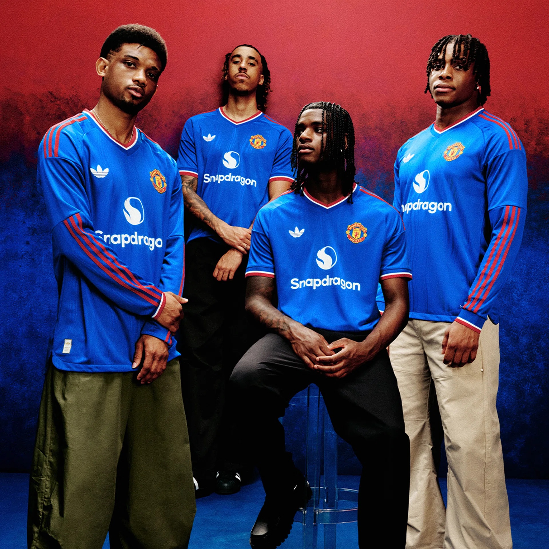 &aacute;o,  Manchester United,  Adidas,  quỷ đỏ,  &aacute;o s&acirc;n kh&aacute;ch ảnh 3