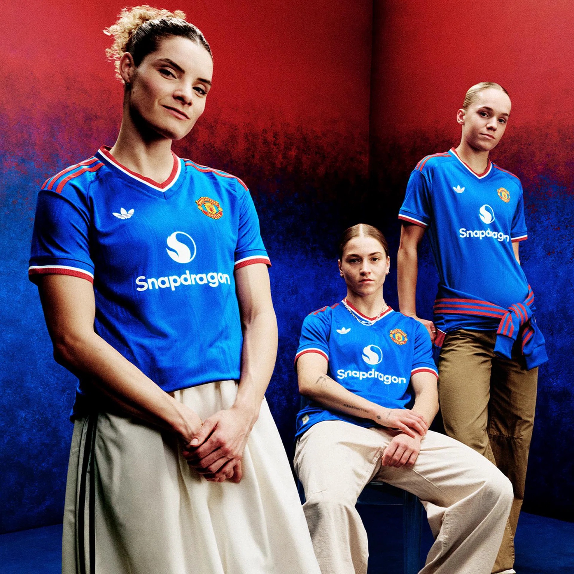 &aacute;o,  Manchester United,  Adidas,  quỷ đỏ,  &aacute;o s&acirc;n kh&aacute;ch ảnh 2
