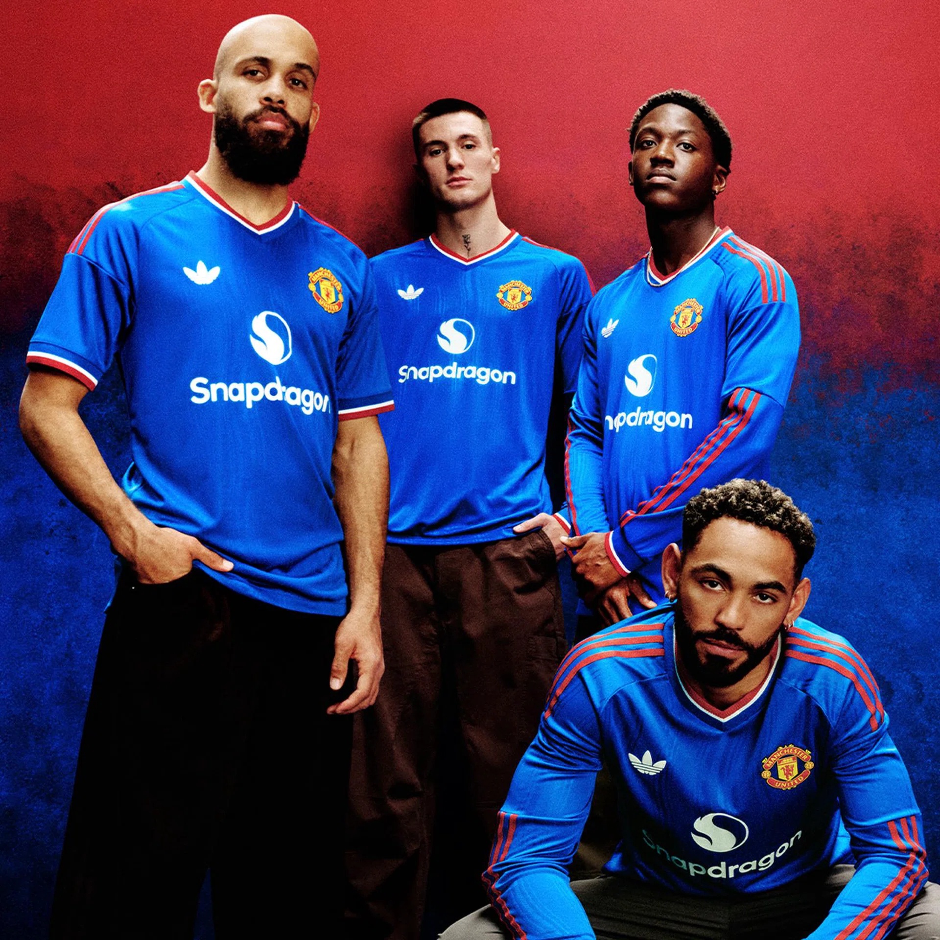 &aacute;o,  Manchester United,  Adidas,  quỷ đỏ,  &aacute;o s&acirc;n kh&aacute;ch ảnh 1