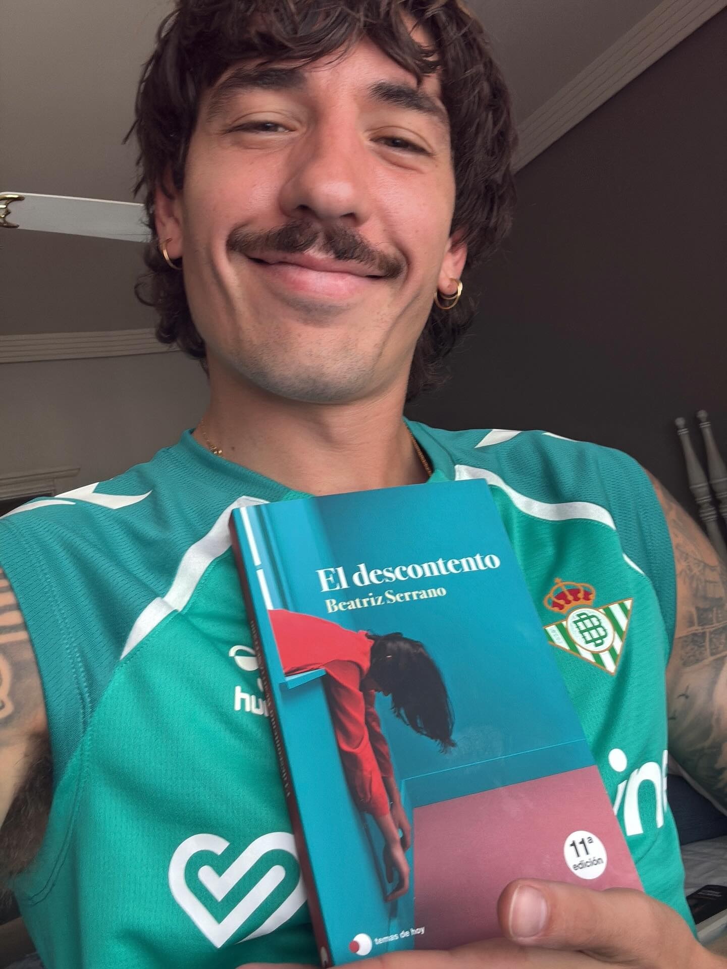 Arsenal, văn chương, sách, Arsenal, Héctor Bellerín ảnh 1 Arsenal, văn chương, sách, Arsenal, Héctor Bellerín ảnh 1