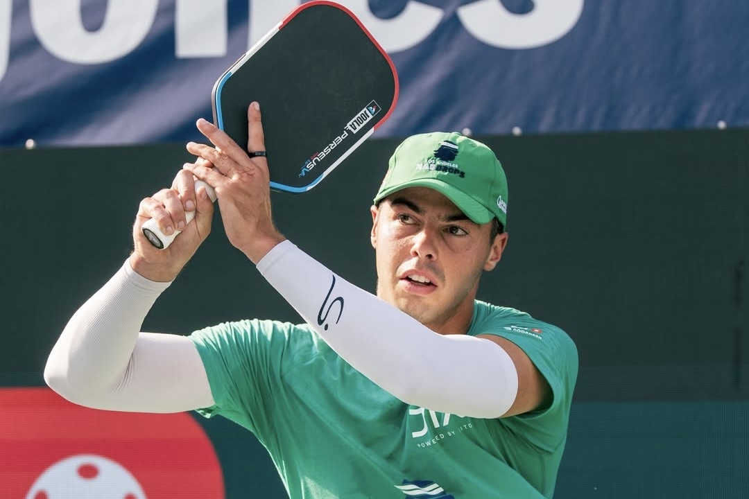 Tay vợt pickleball số 1 thế giới đọc 3 cuốn sách trong 12 tiếng