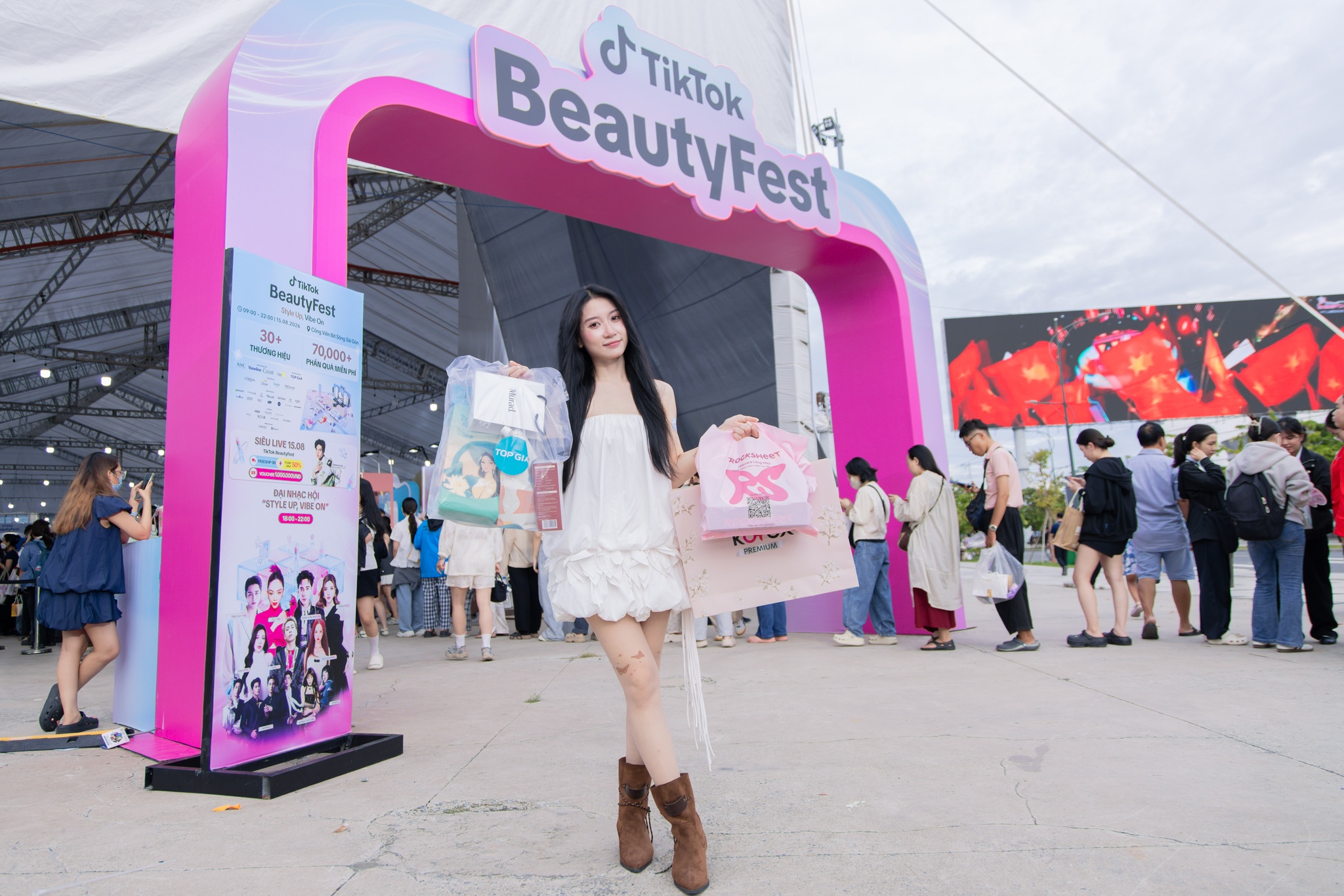 mega,  mega live,  TikTok Beauty Fest,  TikTok Beauty Fest 2026,  B&eacute; Duy ảnh 2