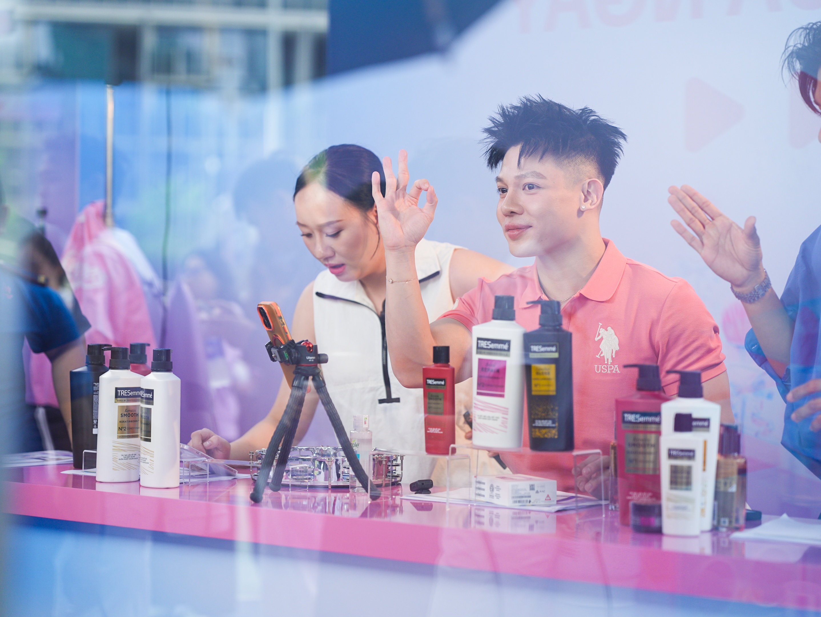 Mega LIVE 12 tiếng nối dài TikTok Beauty Fest 2026