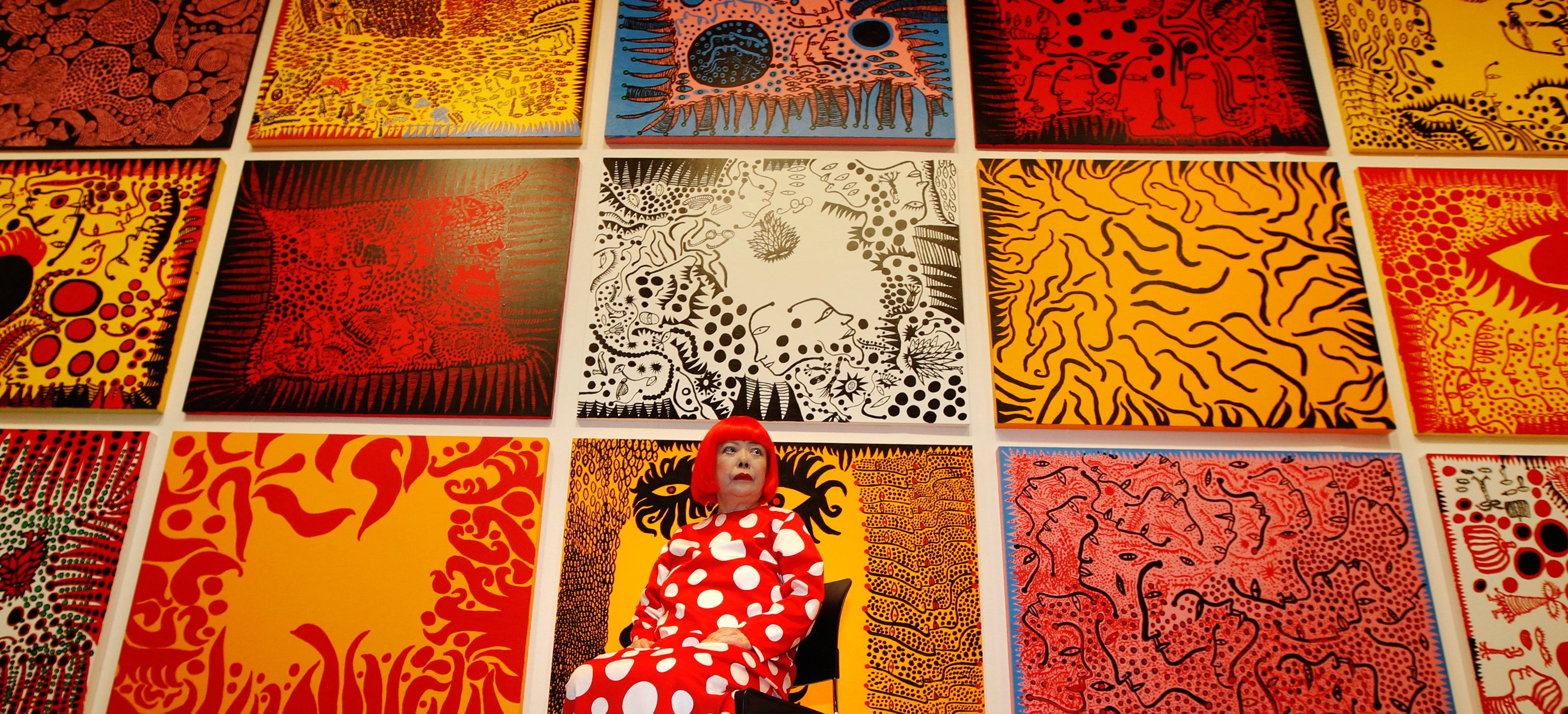 qua đời,  nữ ho&agrave;ng,  chấm bi,  Yayoi Kusama,  Kusama ảnh 1