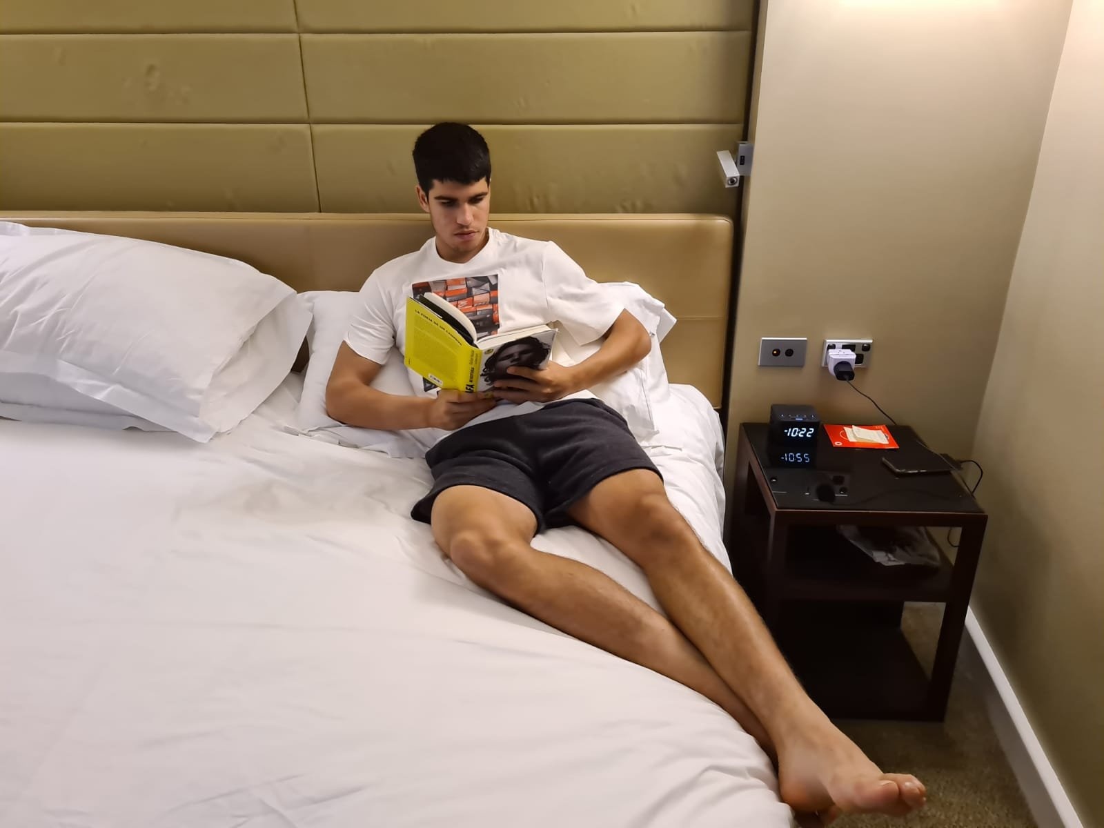 tay vợt, Carlos Alcaraz, hồi, sách, Alcaraz, Rafael Nadal ảnh 2 tay vợt, Carlos Alcaraz, hồi, sách, Alcaraz, Rafael Nadal ảnh 2