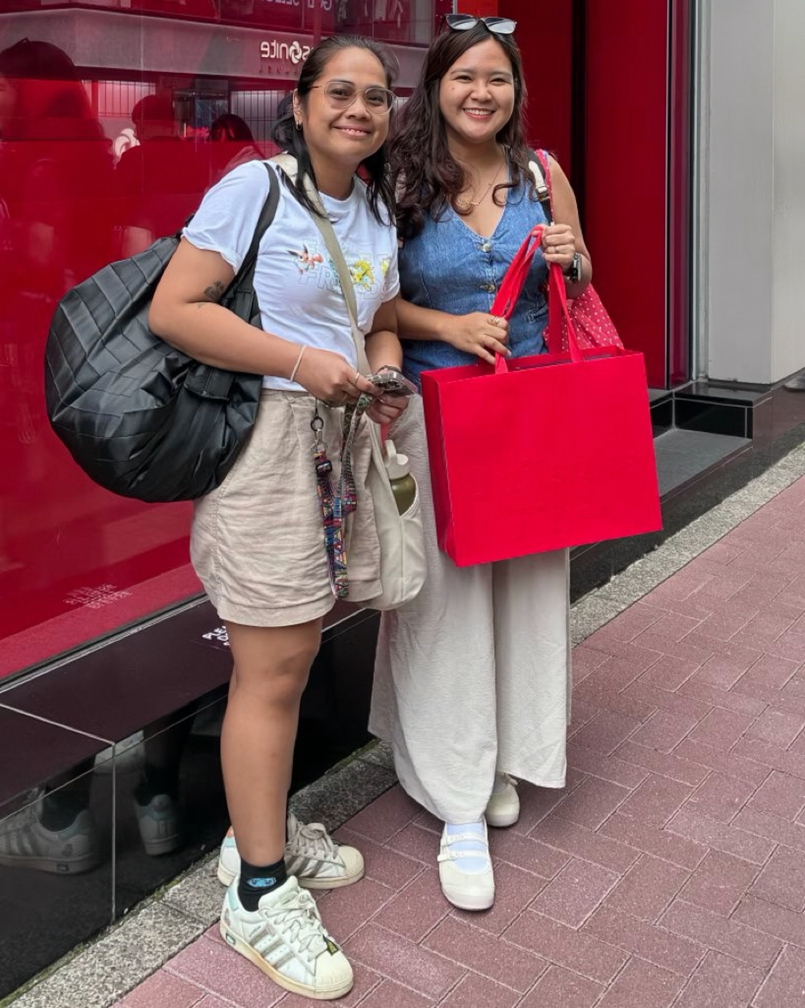 gi&agrave;y,  Nhật,  Onitsuka Tiger,  Tokyo,  Uma Thurman,  Nike ảnh 2