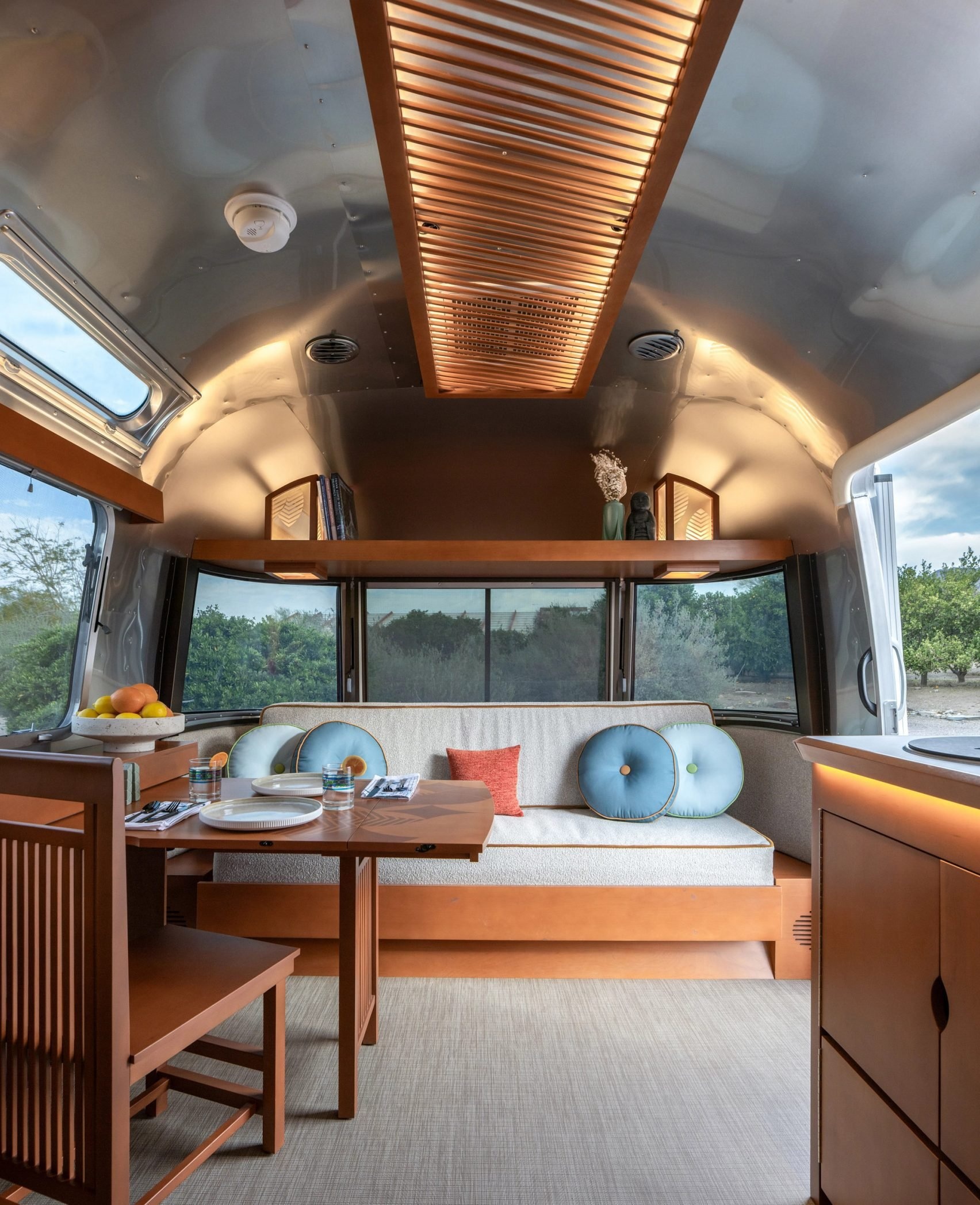 tỷ ph&uacute;,  thế giới,  gi&agrave;u,  Elon Musk,  nh&agrave;,  xe k&eacute;o,  Airstream ảnh 2