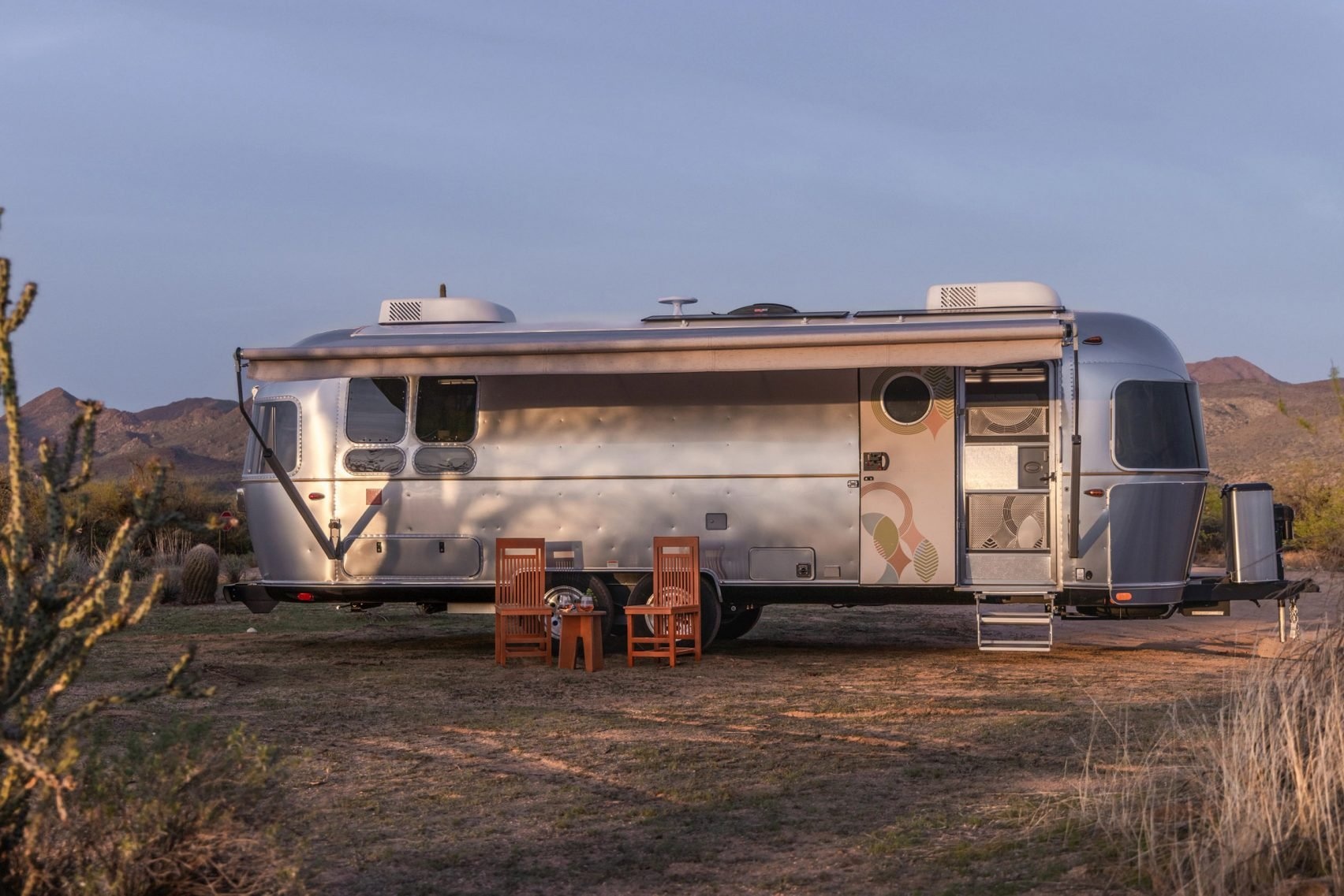tỷ ph&uacute;,  thế giới,  gi&agrave;u,  Elon Musk,  nh&agrave;,  xe k&eacute;o,  Airstream ảnh 1