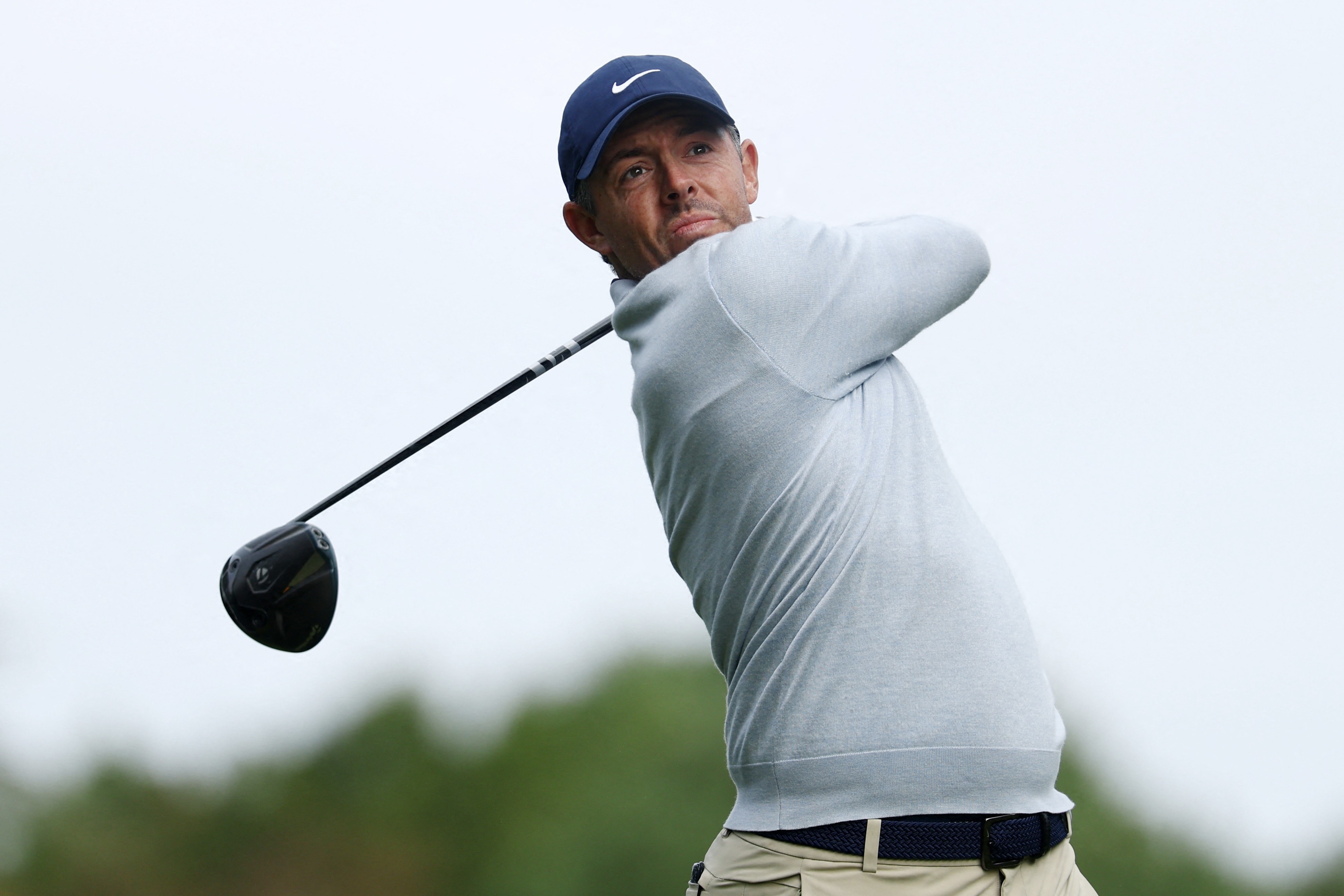 Golfer số 2 thế giới thích đọc sách giấy