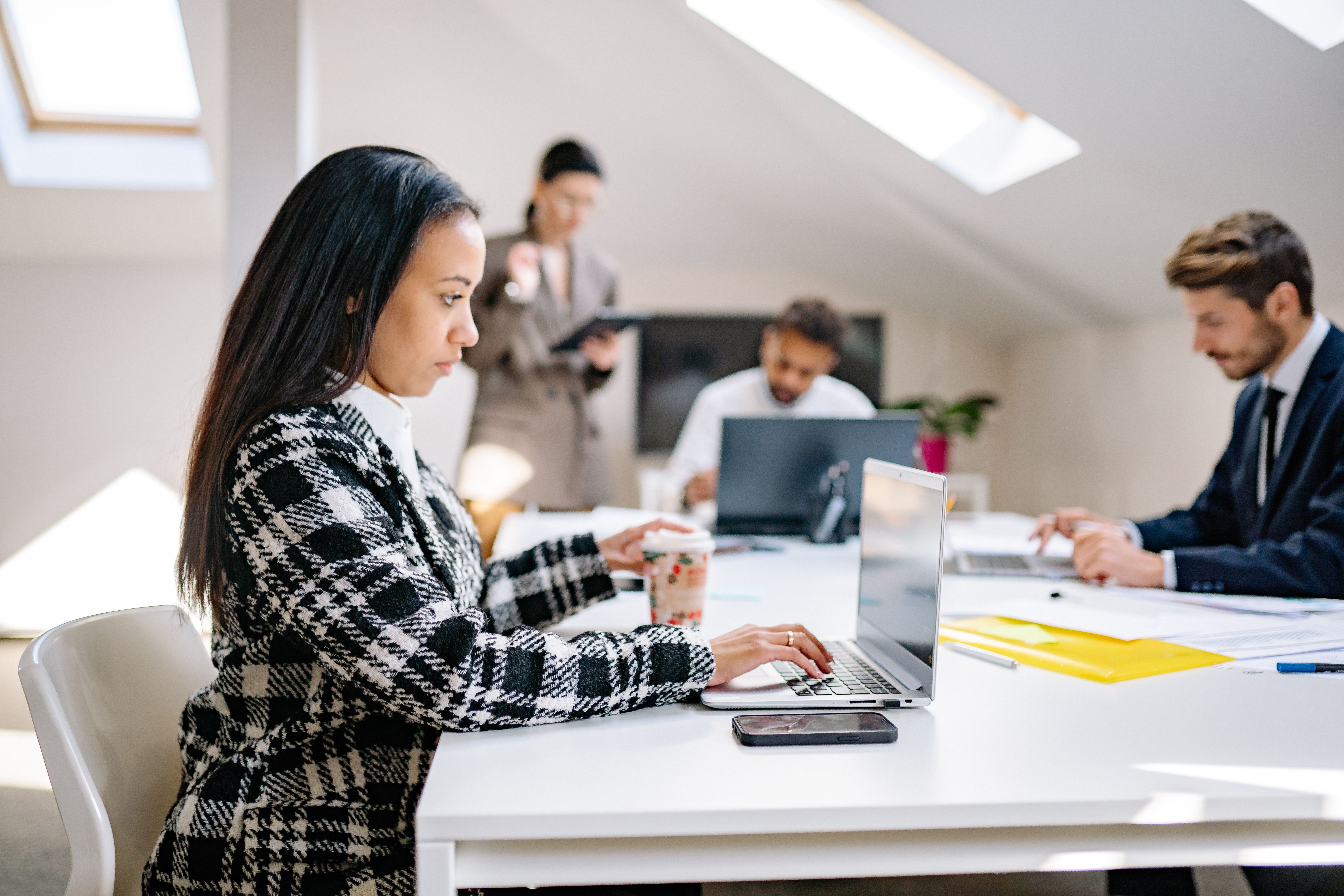 việc,  gen z,  sa thải,  Thị trường lao động,  người trẻ ảnh 1