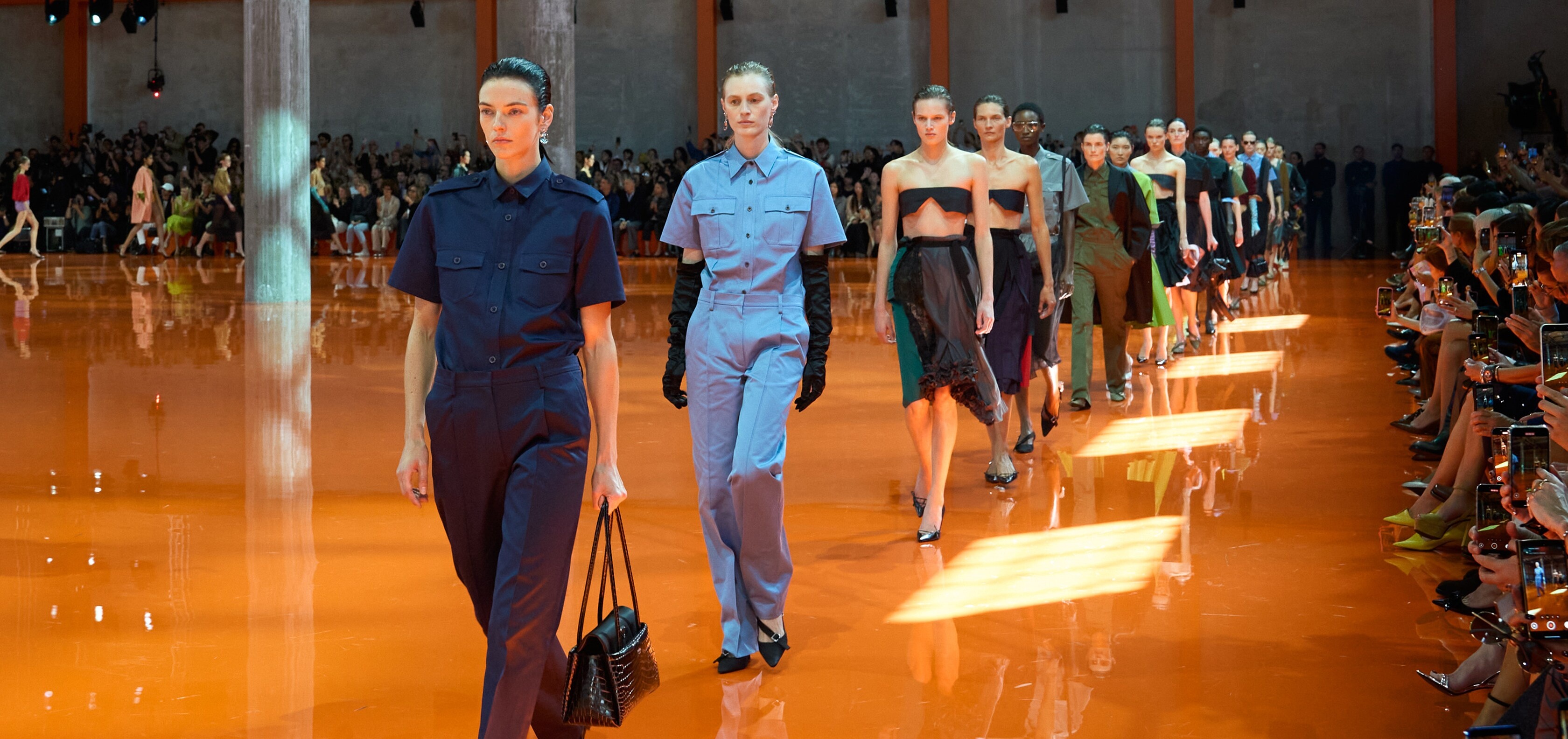 prada ảnh 1