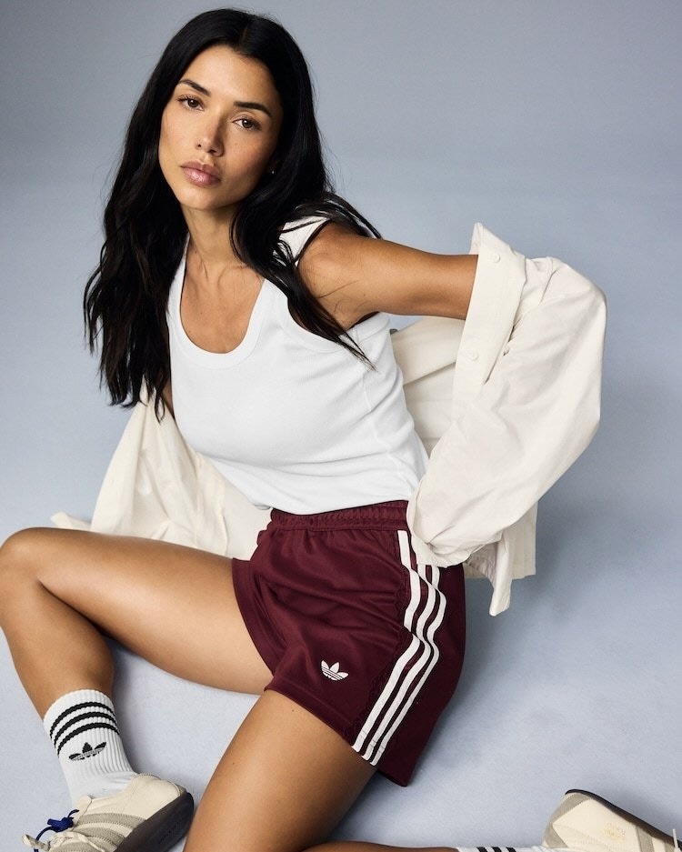 Adidas,  kiện,  White Fox,  Đức,  Australia,  sọc,  3 sọc ảnh 2