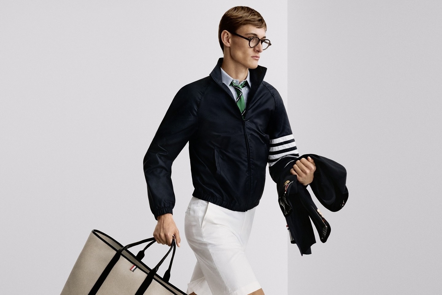 Adidas,  kiện,  White Fox,  Đức,  Australia,  sọc,  3 sọc ảnh 3
