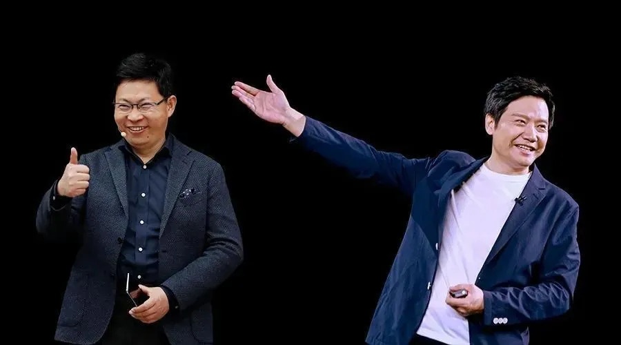 Sep Xiaomi va Huawei khau chien hinh anh