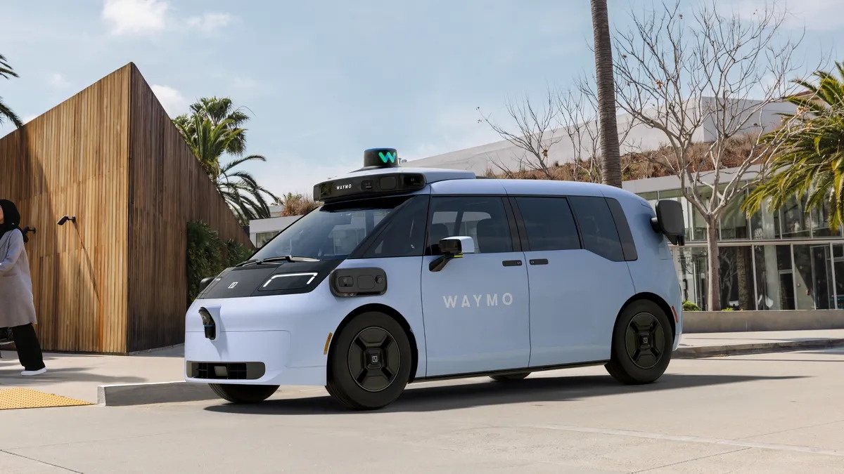 Robotaxi ra mat anh 2