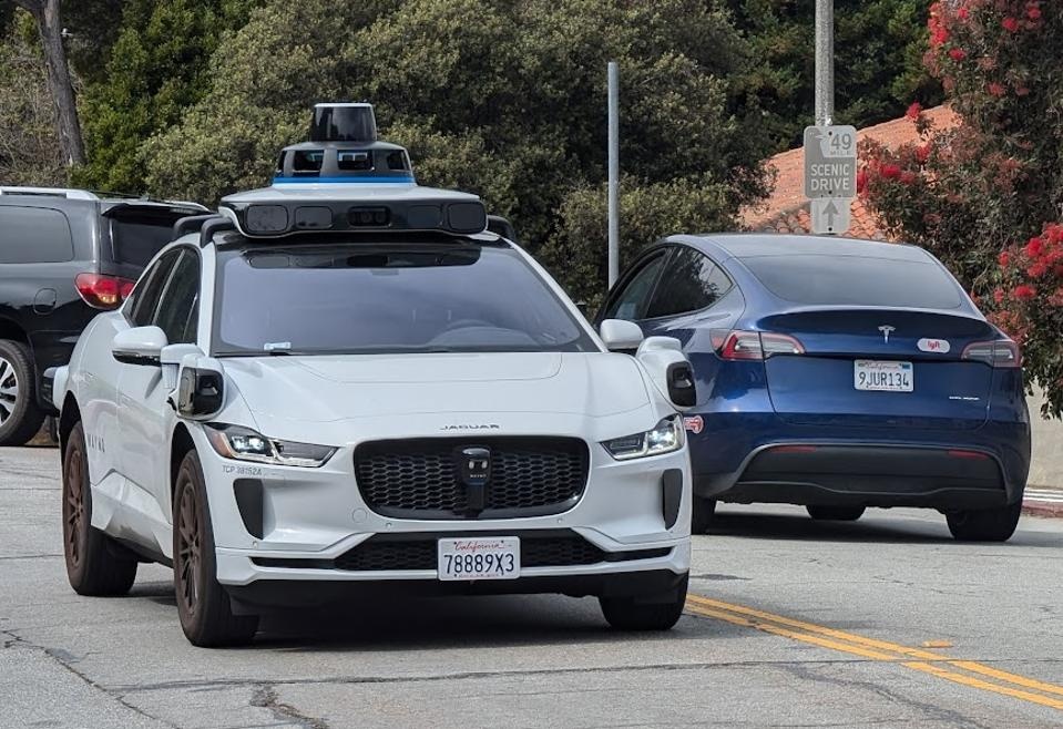 doanh thu Tesla giam anh 1