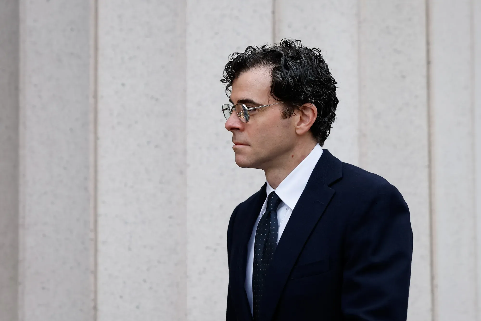 mang xa hoi gay nghien anh 2