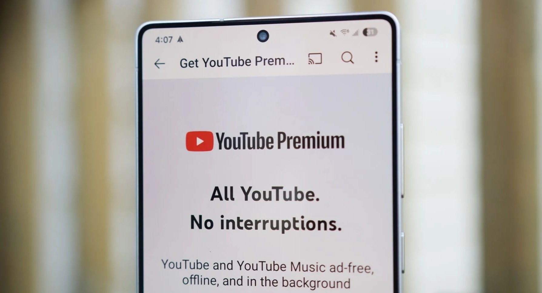 Nguoi dung YouTube mien phi ngay cang bi thiet hinh anh