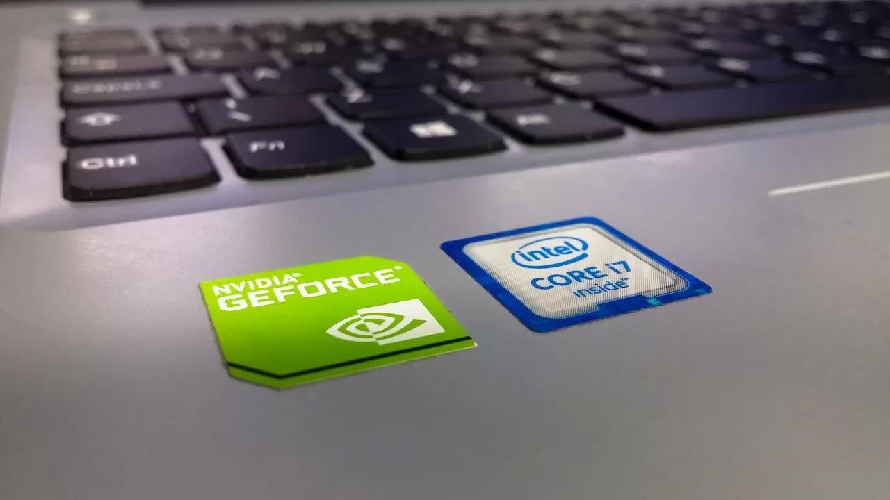 trang tr&iacute; laptop ảnh 1
