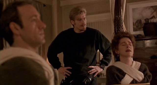 phim giang sinh,  phim giang sinh khong danh cho tre em anh 4