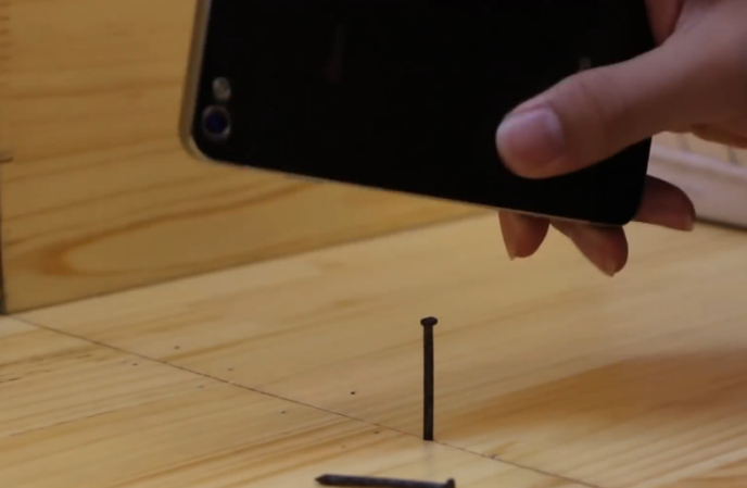 Chon smartphone co do ben cao trong tam gia 5 trieu dong hinh anh