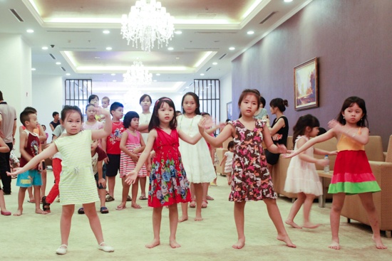 Ngay hoi trang ram Royal City 2014 hinh anh