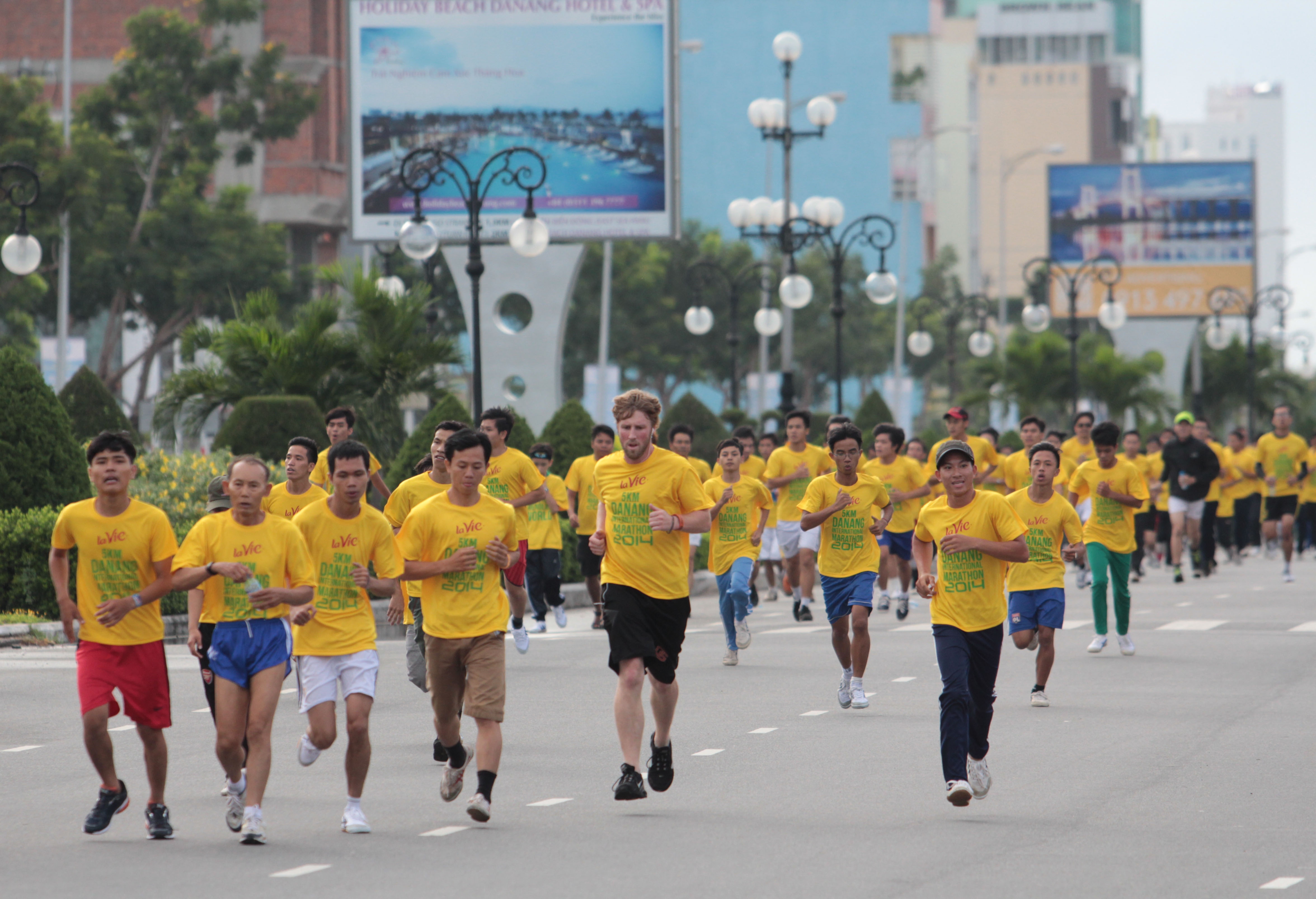 Cuoc thi marathon quoc te Da Nang 2014 hinh anh