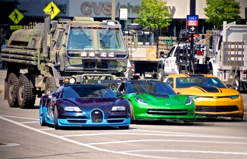 Dàn xe mạnh, đậm chất hầm hố, bụi bặm không thể thiếu trong những bộ phim hành động Hollywood.