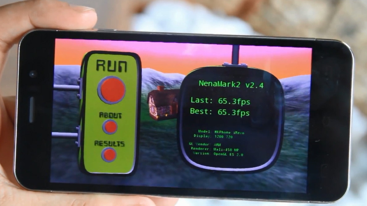 Danh gia suc manh smartphone iRevo hinh anh