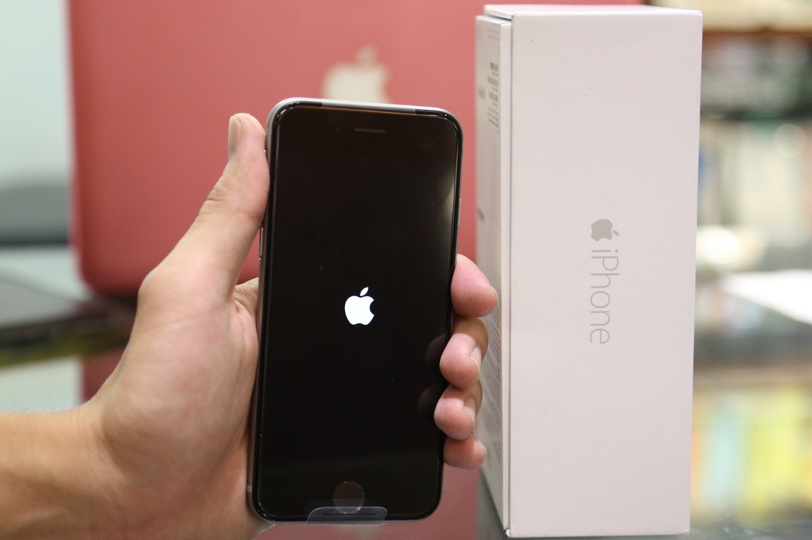 Hình ảnh đầu tiên của iPhone 6 tại TechOne.