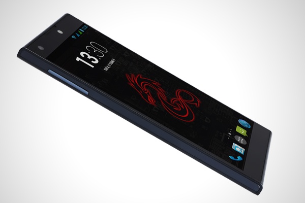 Sản phẩm chạy chip Snapdragon S400 lõi tứ.