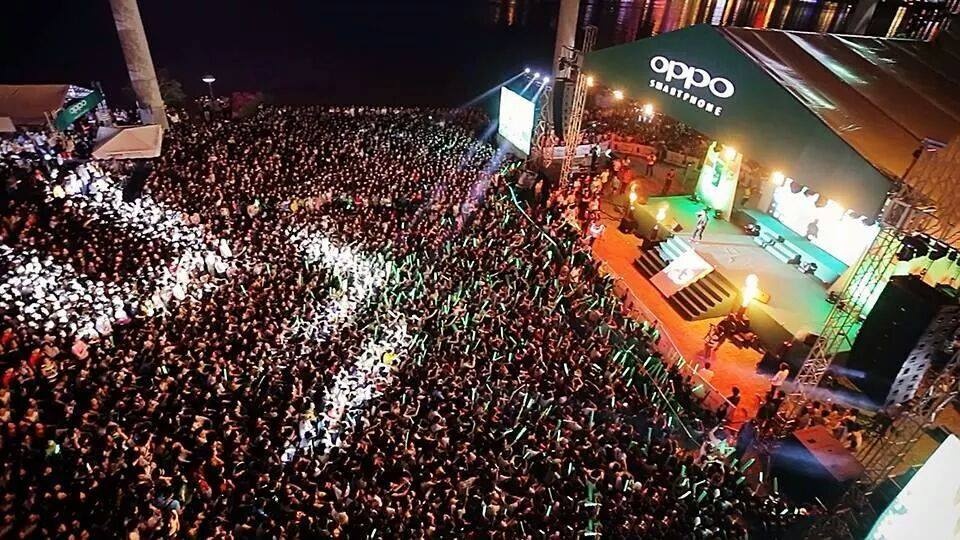 Chương trình mở cửa tự do và diễn ra từ sáng đến tối ngày 4/10 tại công viên trung tâm, đường Trường Thi, thành phố Vinh. Độc giả vào đây (add link: http://www.oppomobile.vn/ngayhoineo3/) để biết thêm thông tin chi tiết.