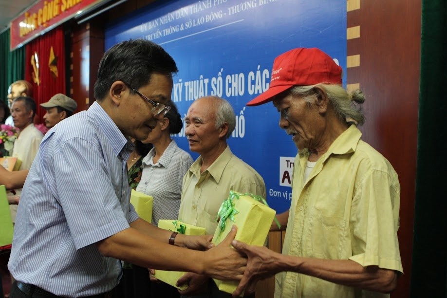 Truyen hinh An Vien cung Ha Noi so hoa truyen hinh mat dat hinh anh