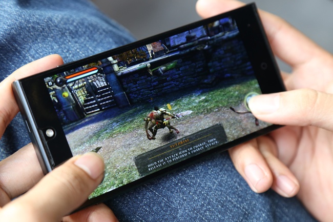 Smartphone duoi 4 trieu dong dang mua hinh anh