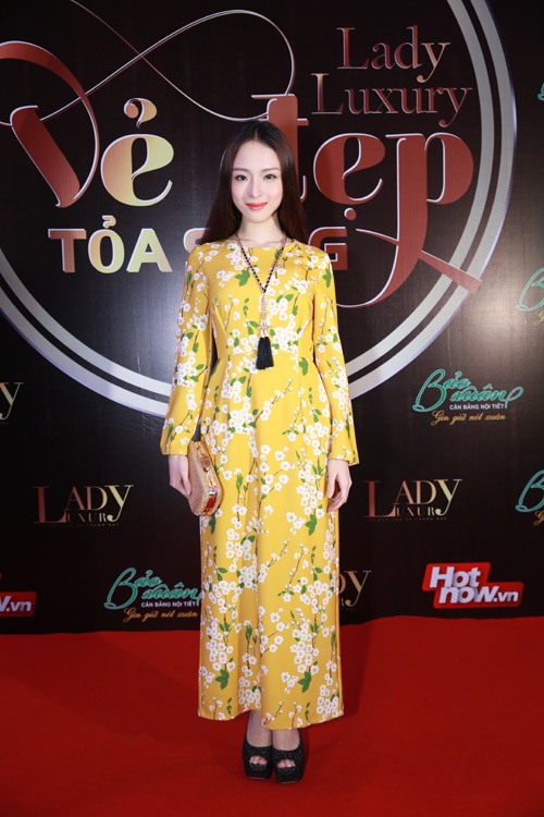 Hoa hậu Trương Hồ Phương Nga.