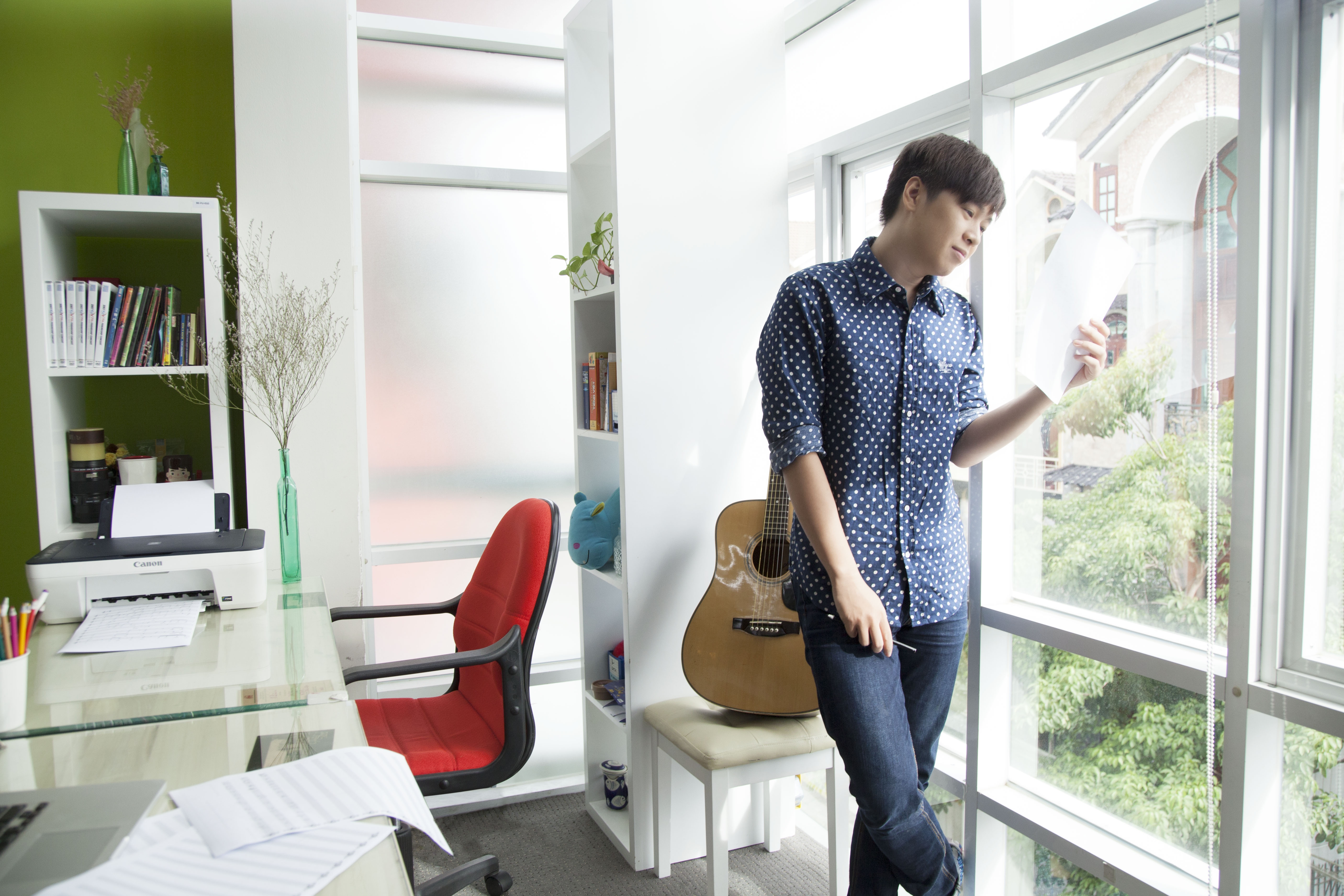 Phạm Toàn Thắng là tác giả của nhiều hit đang được yêu thích hiện nay như Dấu mưa, Bốn chữ lắm, Uống trà…