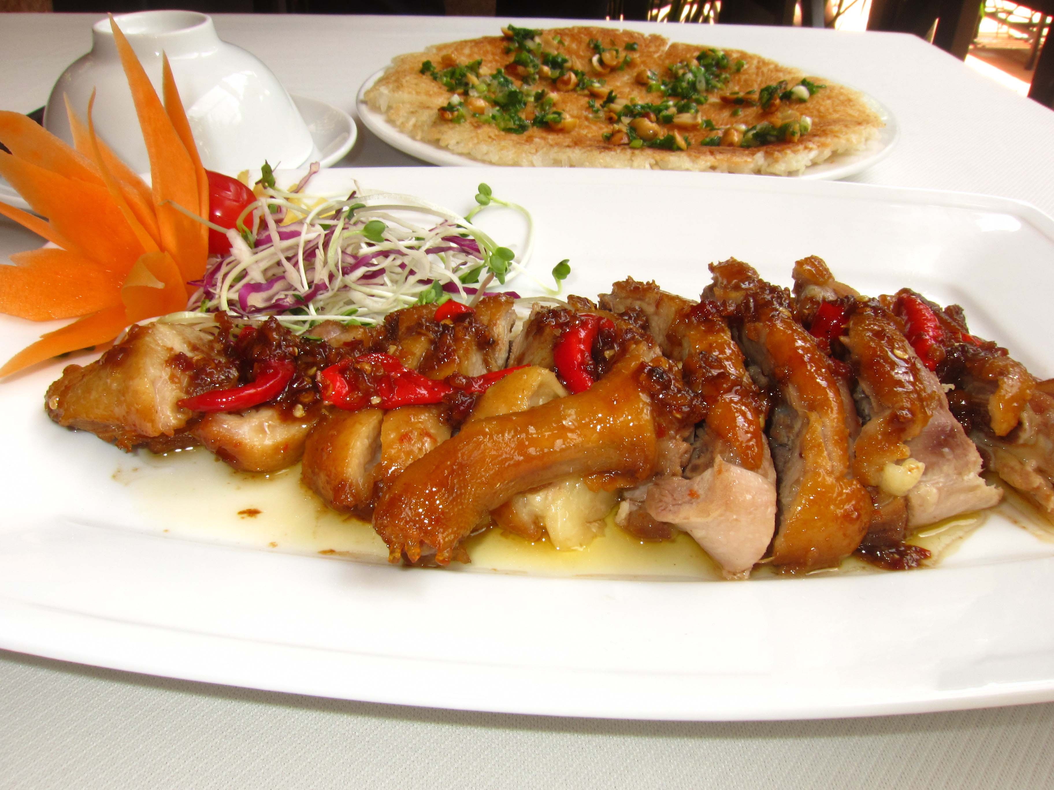 Kham pha mon vit cay cua am thuc san vuon Sai Gon hinh anh