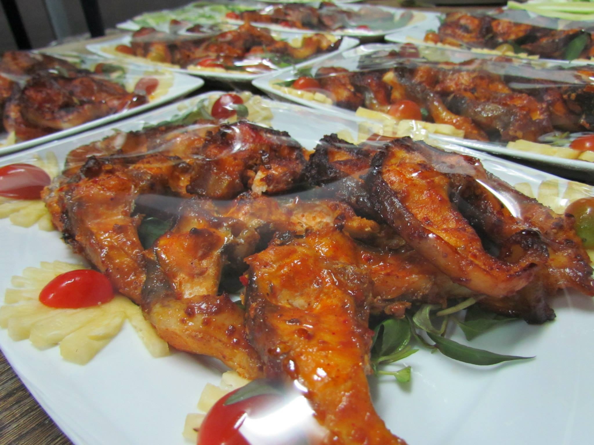 Cá tầm nướng muối ớt.