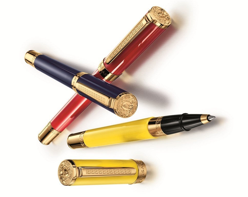 Versace goi y qua tang cho ngay Doanh nhan Viet Nam 2014 hinh anh