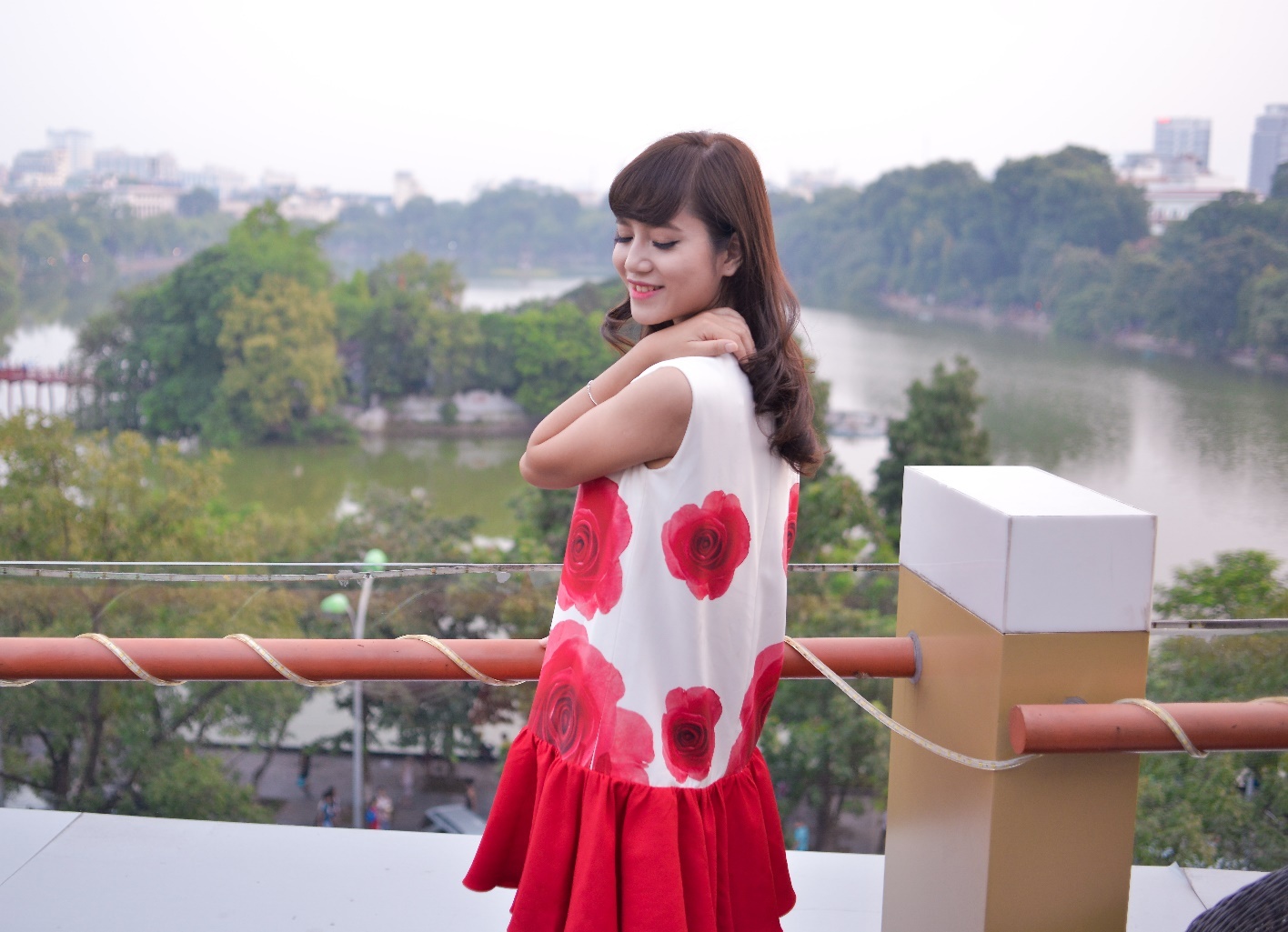 'Ve dep Hoang Gia' va su thay doi bat ngo hinh anh