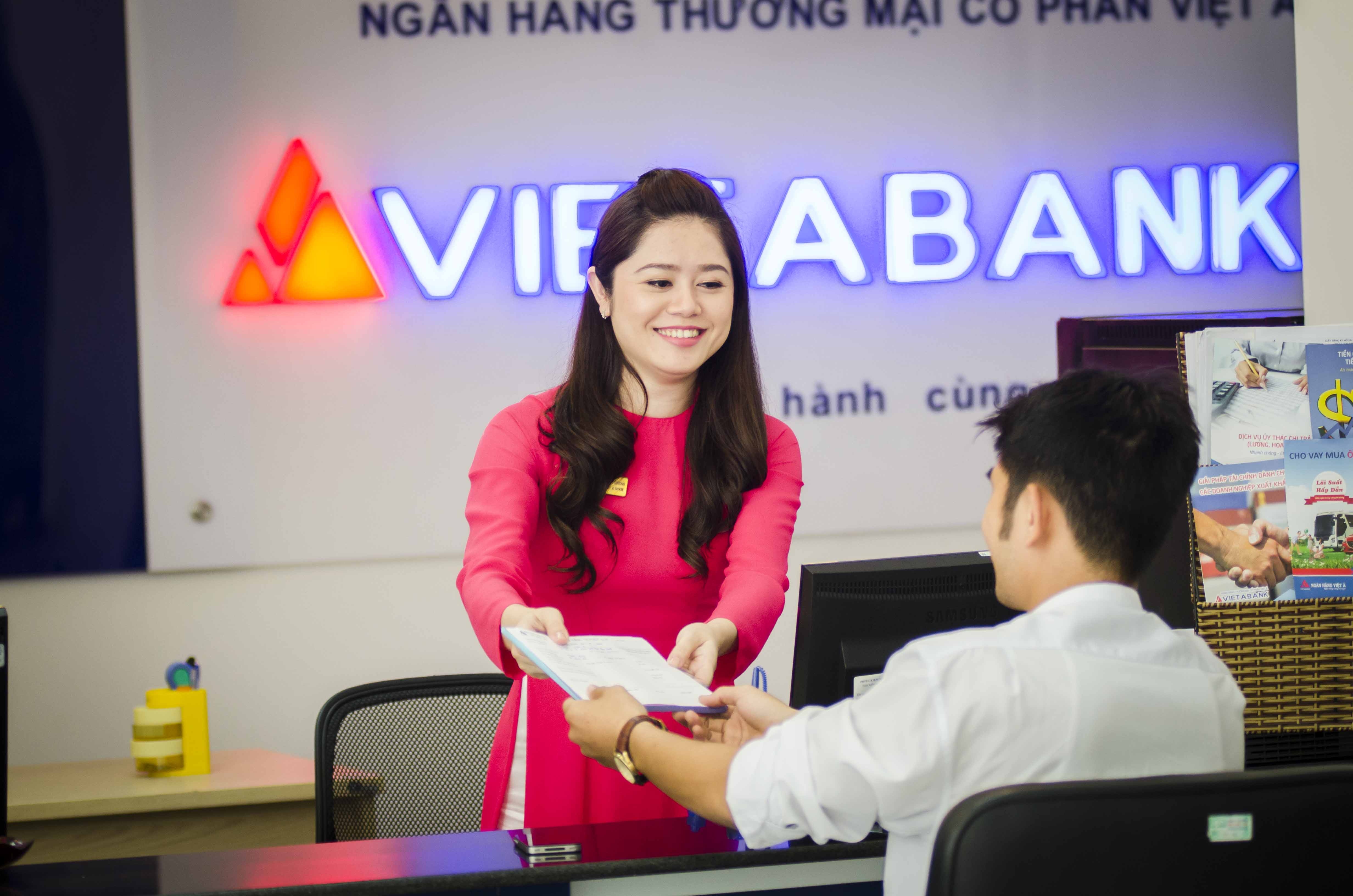 800 co hoi viec lam tu VietABank hinh anh