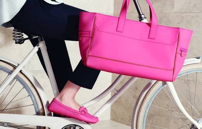 Mua hang hieu, san co hoi giam gia hap dan hinh anh