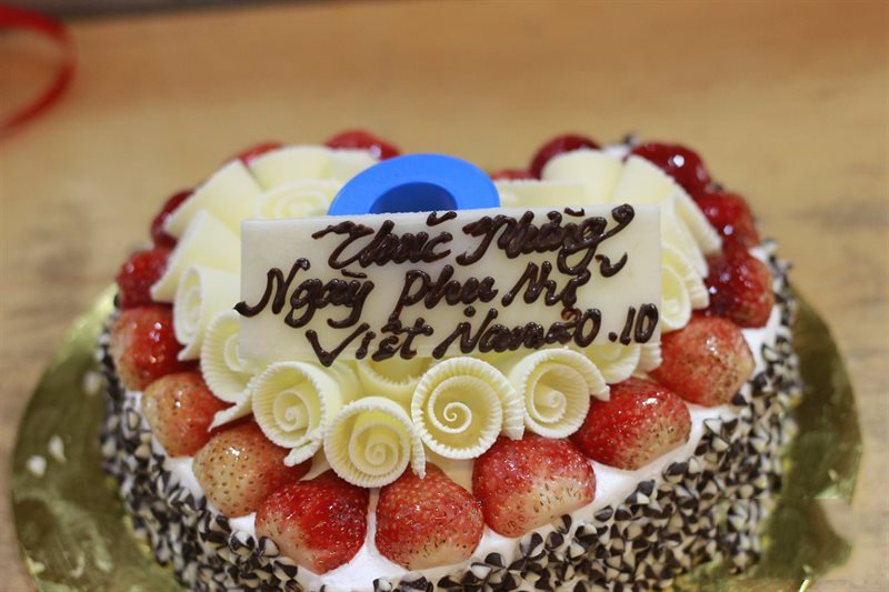 Qua tang ngot ngao cho phai nu tai Anh Hoa bakery hinh anh