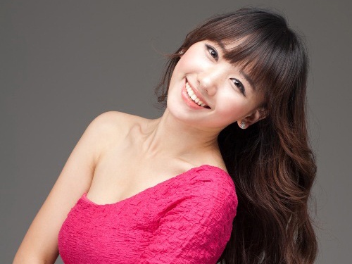 Hari Won hon ho vi rinh duoc iPod cua Van Mai Huong hinh anh